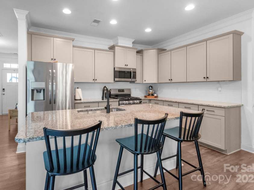 1016 Burton Point Court, Waxhaw, NC 28173.  MLS# CAR4281237, YatesRealty ID 31237. 