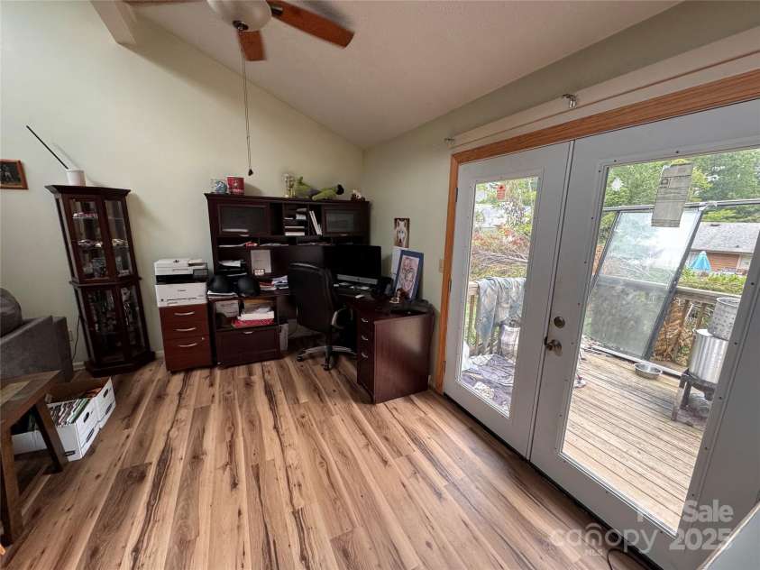 15 Golden Oaks Lane, Fletcher, NC 28732.  MLS# CAR4284420, YatesRealty ID 31238. 