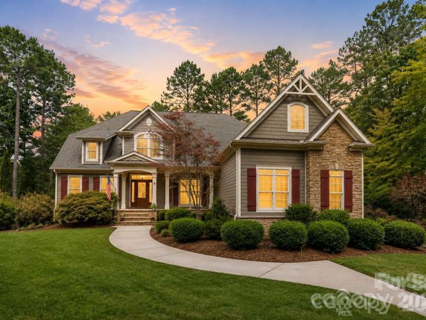 4552 Sawgrass Court, Denver, NC 28037.  MLS# CAR4394088, YatesRealty ID 31238. 