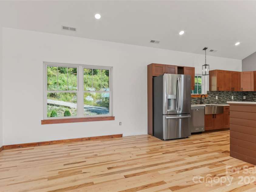 3393 El Miner Drive, Mars Hill, NC 28754.  MLS# CAR4184515, YatesRealty ID 3124. 