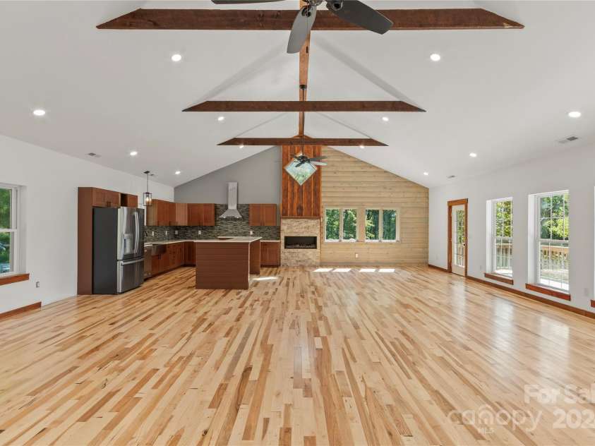 3393 El Miner Drive, Mars Hill, NC 28754.  MLS# CAR4184515, YatesRealty ID 3124. 