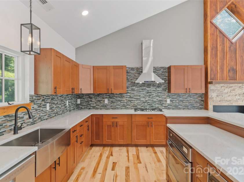 3393 El Miner Drive, Mars Hill, NC 28754.  MLS# CAR4184515, YatesRealty ID 3124. 