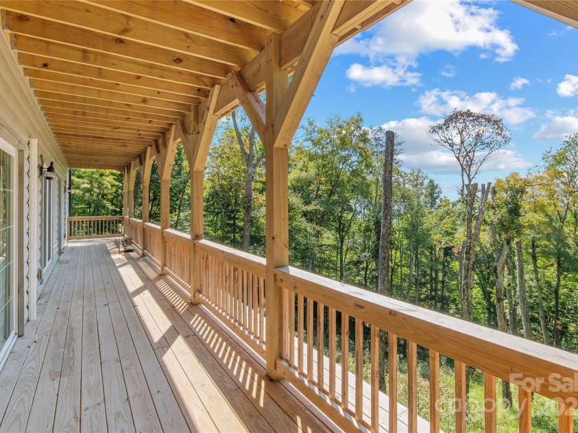 3393 El Miner Drive, Mars Hill, NC 28754.  MLS# CAR4184515, YatesRealty ID 3124. Lower deck