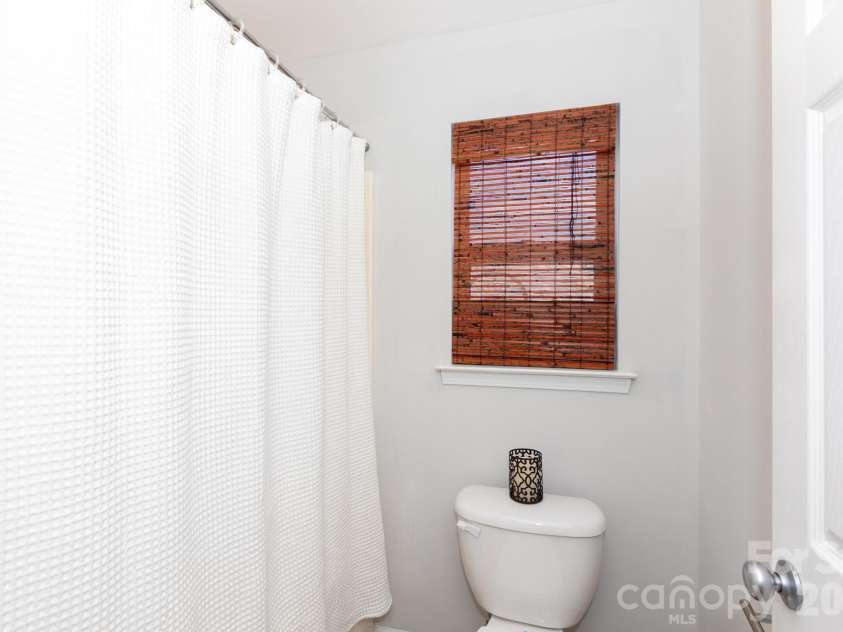 3959 Picasso Court, Charlotte, NC 28205.  MLS# CAR4301554, YatesRealty ID 3124. 