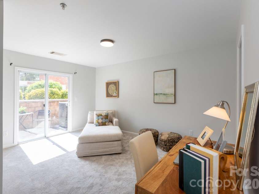 3959 Picasso Court, Charlotte, NC 28205.  MLS# CAR4301554, YatesRealty ID 3124. 