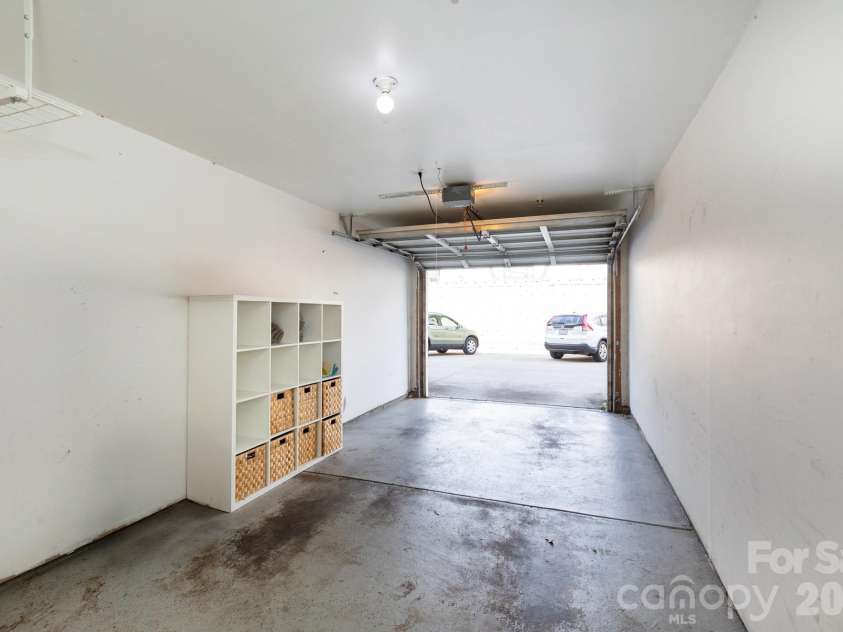 3959 Picasso Court, Charlotte, NC 28205.  MLS# CAR4301554, YatesRealty ID 3124. 