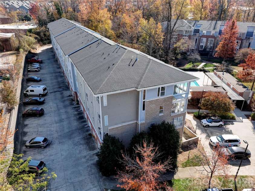 3959 Picasso Court, Charlotte, NC 28205.  MLS# CAR4301554, YatesRealty ID 3124. 