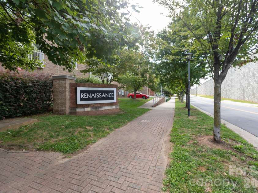 3959 Picasso Court, Charlotte, NC 28205.  MLS# CAR4301554, YatesRealty ID 3124. 