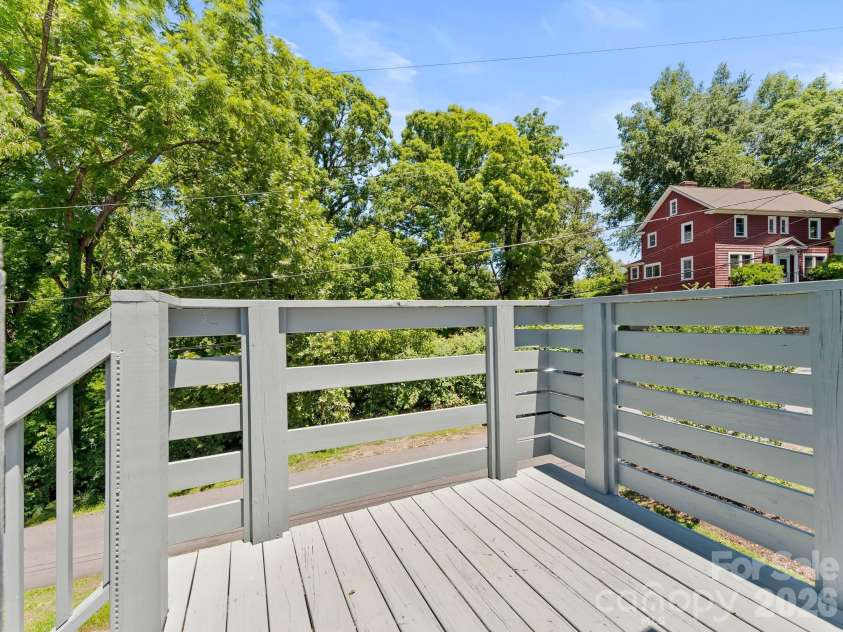 102 Courtland Avenue, Asheville, NC 28801.  MLS# CAR4390335, YatesRealty ID 31240. Upper Unit Entrance