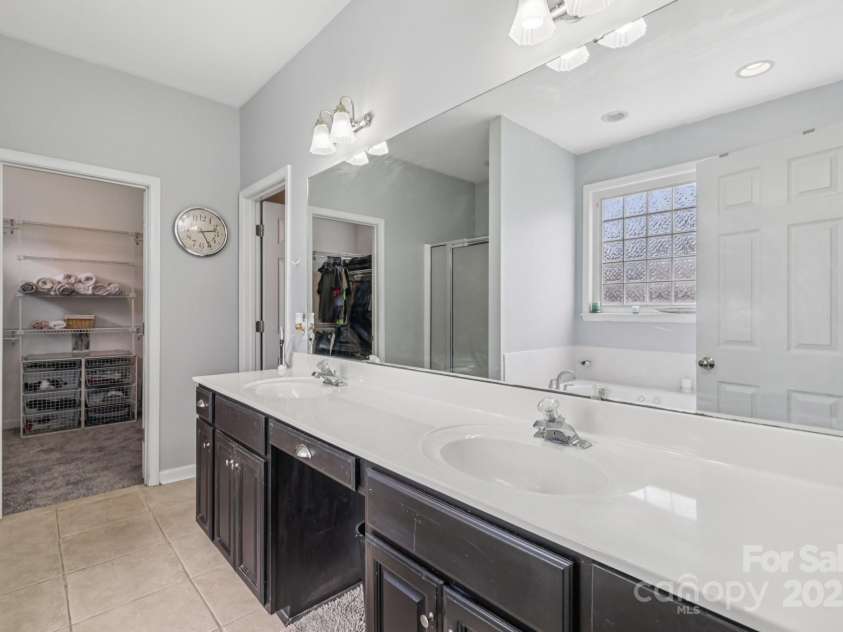 2229 Planters Court, Rock Hill, SC 29732.  MLS# CAR4283232, YatesRealty ID 31240. 