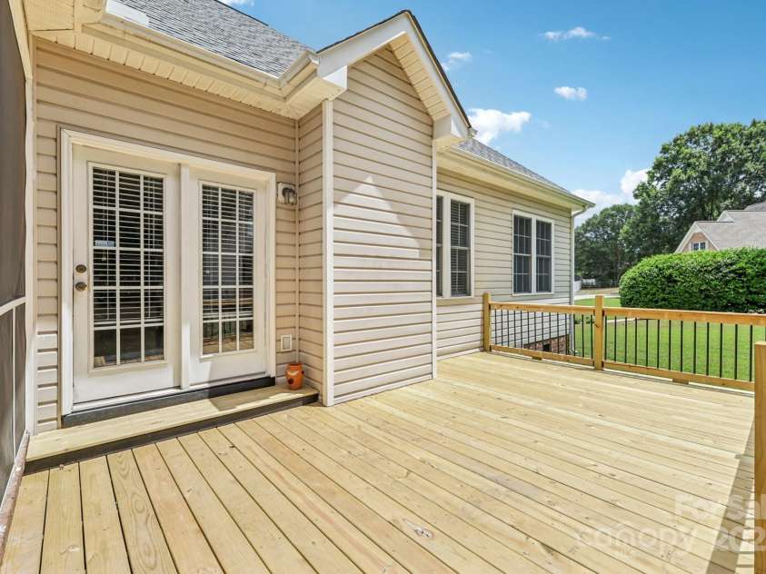 2229 Planters Court, Rock Hill, SC 29732.  MLS# CAR4283232, YatesRealty ID 31240. 