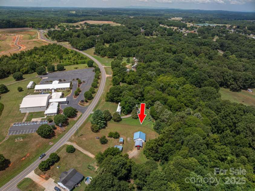 678 Clarks Creek Road, Lincolnton, NC 28092.  MLS# CAR4282349, YatesRealty ID 31242. 678 Clarks Creek Rd Aerial View #3