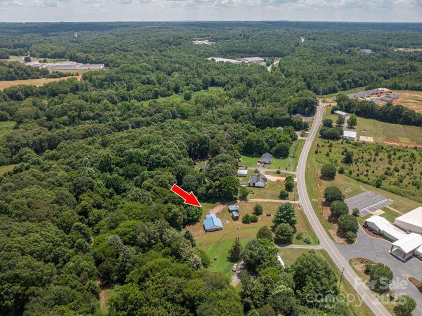 678 Clarks Creek Road, Lincolnton, NC 28092.  MLS# CAR4282349, YatesRealty ID 31242. 678 Clarks Creek Rd Aerial View #4
