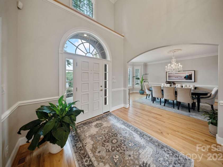 51 Players Ridge Road, Hickory, NC 28601.  MLS# CAR4281304, YatesRealty ID 31243. 