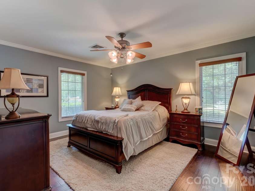8106 Breezy Hill Drive, Browns Summit, NC 27214.  MLS# CAR4395064, YatesRealty ID 31244. 