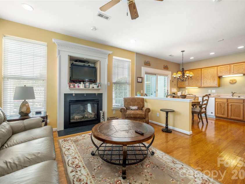 7641 Bluff Point Lane, Denver, NC 28037.  MLS# CAR4395074, YatesRealty ID 31245. 