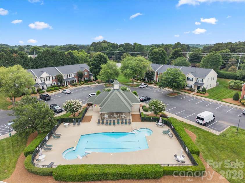 7641 Bluff Point Lane, Denver, NC 28037.  MLS# CAR4395074, YatesRealty ID 31245. 