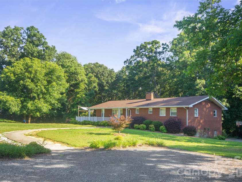 3303 Pikeview Road, Fort Mill, SC 29715.  MLS# CAR4388253, YatesRealty ID 31246. 