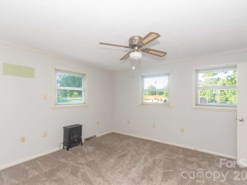 3303 Pikeview Road, Fort Mill, SC 29715.  MLS# CAR4388253, YatesRealty ID 31246. 