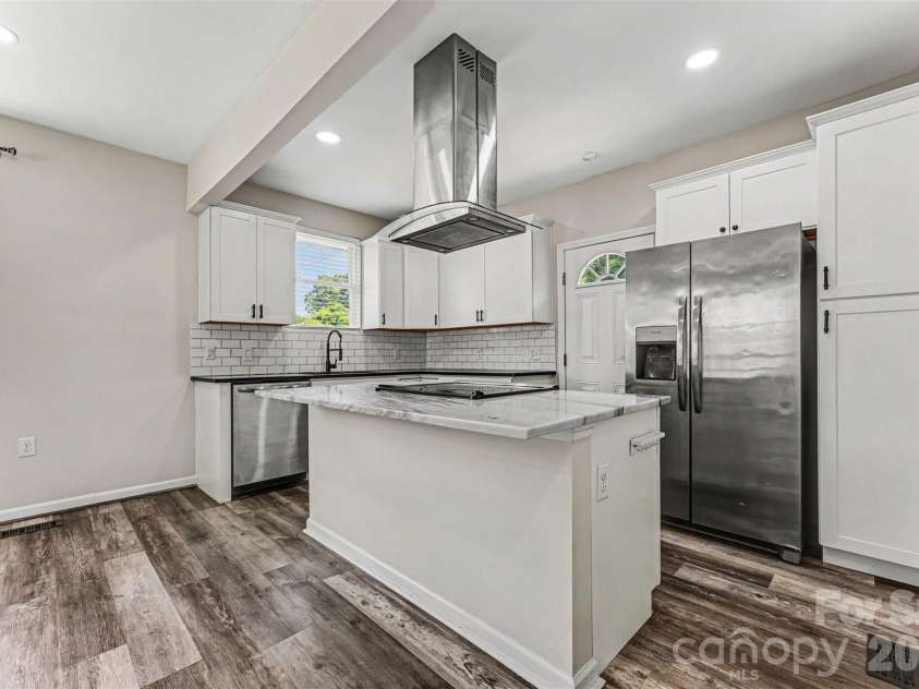 905 6th Avenue B None, Gastonia, NC 28052.  MLS# CAR4393716, YatesRealty ID 31249. 