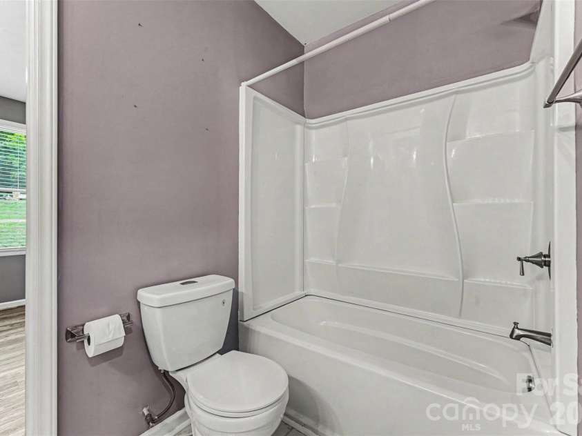 905 6th Avenue B None, Gastonia, NC 28052.  MLS# CAR4393716, YatesRealty ID 31249. 