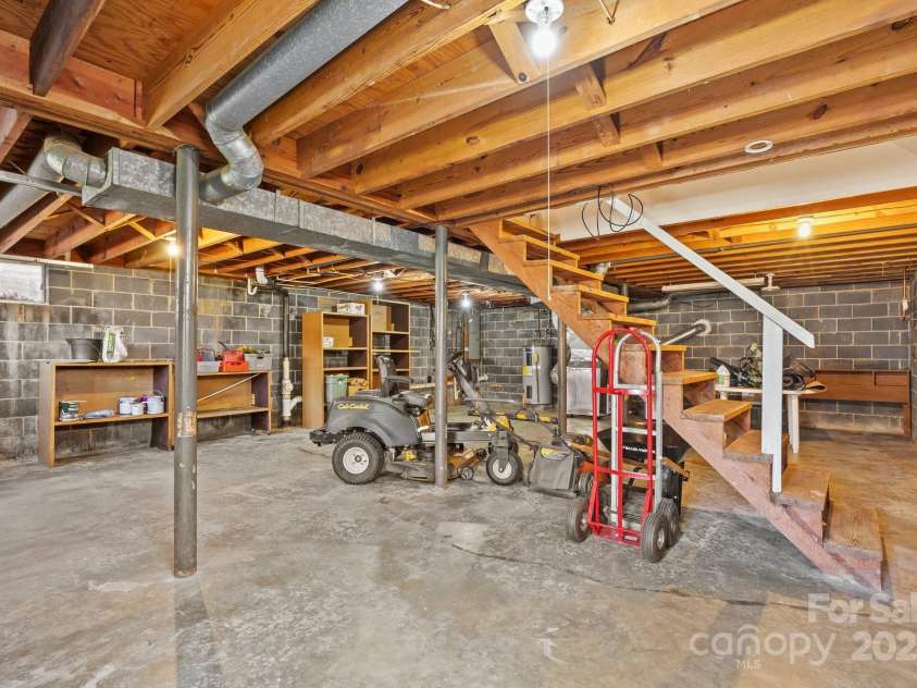 100 Young Drive, Candler, NC 28715.  MLS# CAR4230745, YatesRealty ID 3125. 