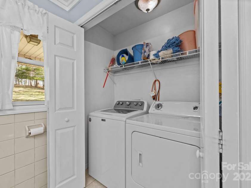 100 Young Drive, Candler, NC 28715.  MLS# CAR4230745, YatesRealty ID 3125. Ensuite, main level laundry