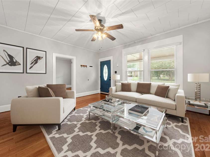 215 D Street, Newton, NC 28658.  MLS# CAR4305163, YatesRealty ID 3125. 