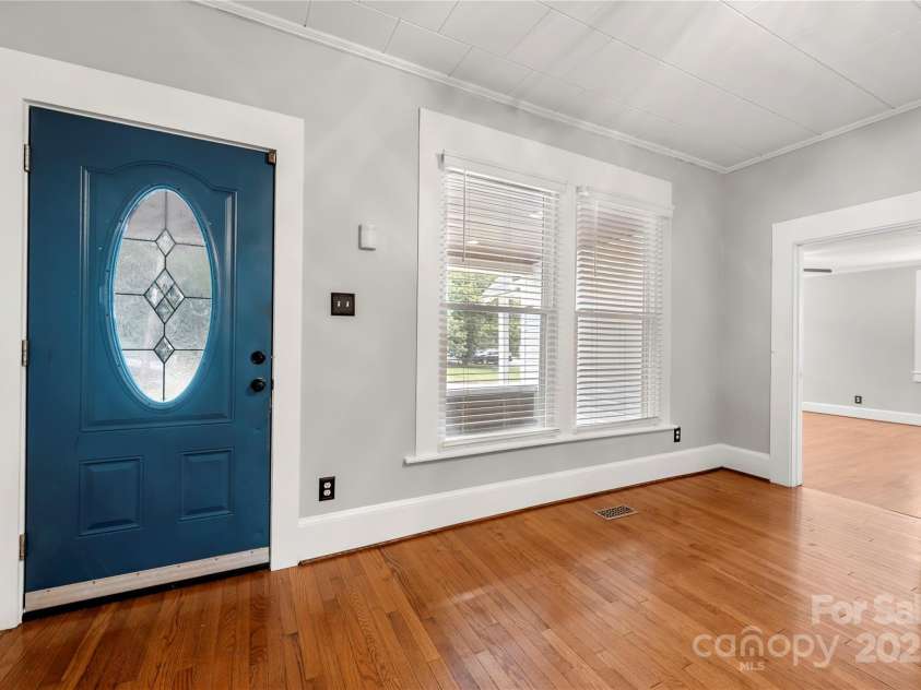 215 D Street, Newton, NC 28658.  MLS# CAR4305163, YatesRealty ID 3125. 