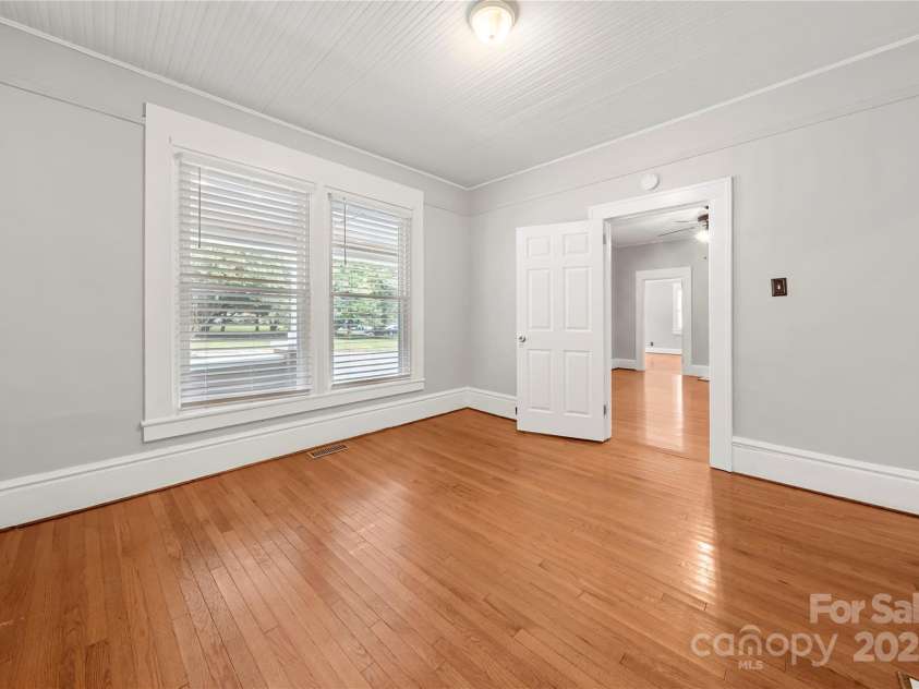 215 D Street, Newton, NC 28658.  MLS# CAR4305163, YatesRealty ID 3125. 