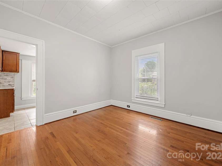 215 D Street, Newton, NC 28658.  MLS# CAR4305163, YatesRealty ID 3125. 