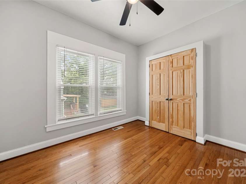 215 D Street, Newton, NC 28658.  MLS# CAR4305163, YatesRealty ID 3125. 