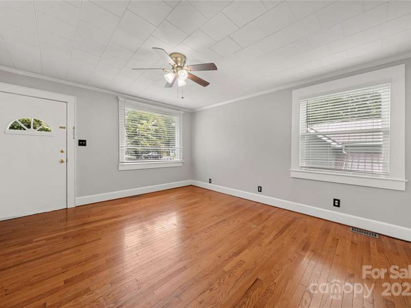 215 D Street, Newton, NC 28658.  MLS# CAR4305163, YatesRealty ID 3125. 