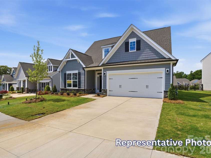 6016 New River Drive, Huntersville, NC 28078.  MLS# CAR4394334, YatesRealty ID 31251. 