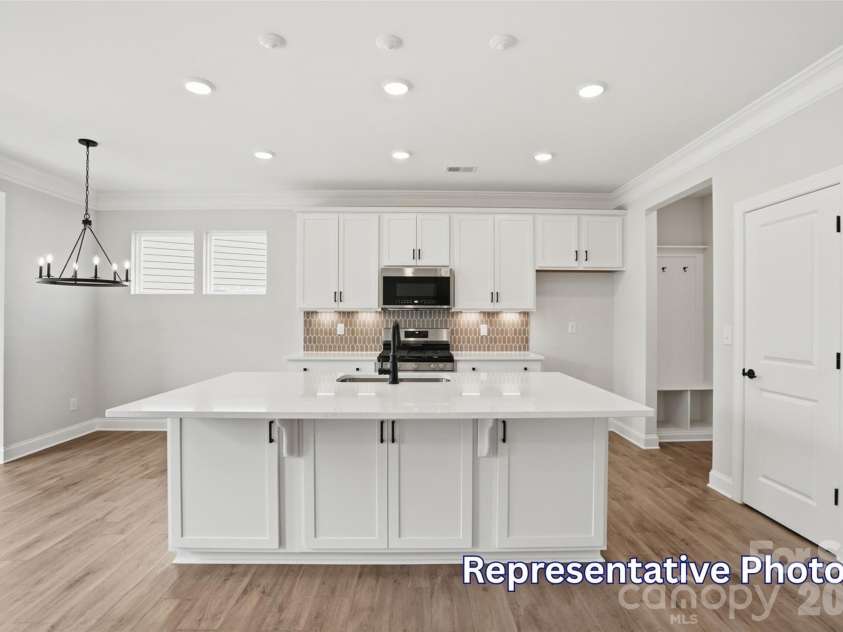 6016 New River Drive, Huntersville, NC 28078.  MLS# CAR4394334, YatesRealty ID 31251. 
