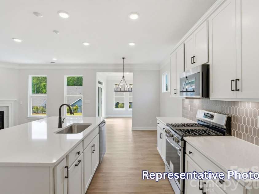 6016 New River Drive, Huntersville, NC 28078.  MLS# CAR4394334, YatesRealty ID 31251. 