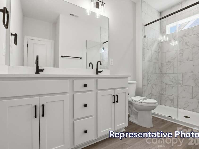 6016 New River Drive, Huntersville, NC 28078.  MLS# CAR4394334, YatesRealty ID 31251. 