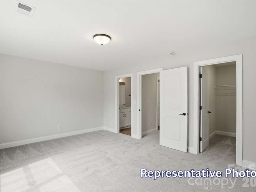 6016 New River Drive, Huntersville, NC 28078.  MLS# CAR4394334, YatesRealty ID 31251. 