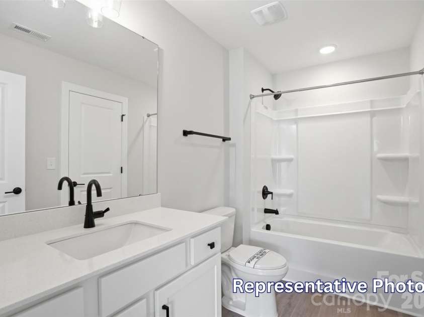6016 New River Drive, Huntersville, NC 28078.  MLS# CAR4394334, YatesRealty ID 31251. 