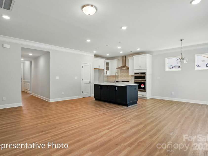 155 Prestwick Way, Mooresville, NC 28115.  MLS# CAR4286540, YatesRealty ID 31252. 