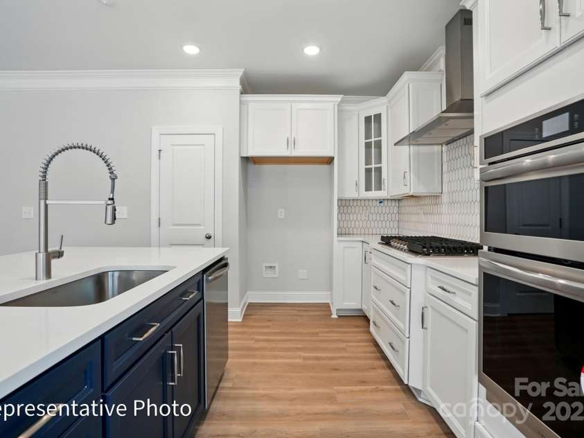 155 Prestwick Way, Mooresville, NC 28115.  MLS# CAR4286540, YatesRealty ID 31252. 