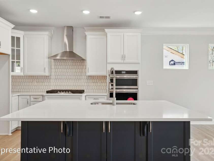 155 Prestwick Way, Mooresville, NC 28115.  MLS# CAR4286540, YatesRealty ID 31252. Quartz countertops are featured