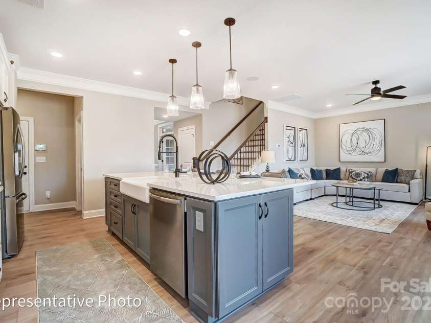 1432 Ardmore Drive, Sherrills Ford, NC 28673.  MLS# CAR4267365, YatesRealty ID 31253. 