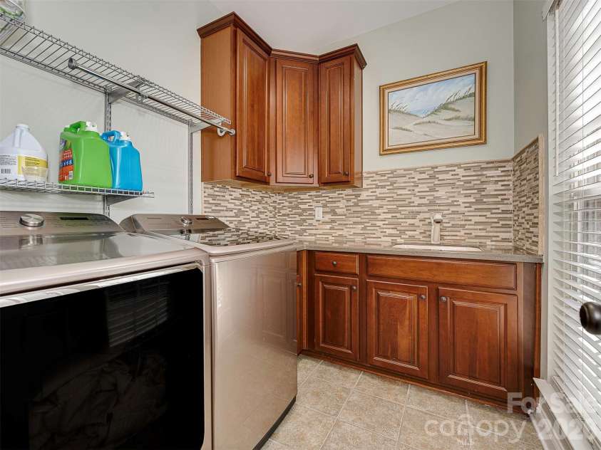 7209 Yellowhorn Trail, Waxhaw, NC 28173.  MLS# CAR4393930, YatesRealty ID 31253. 