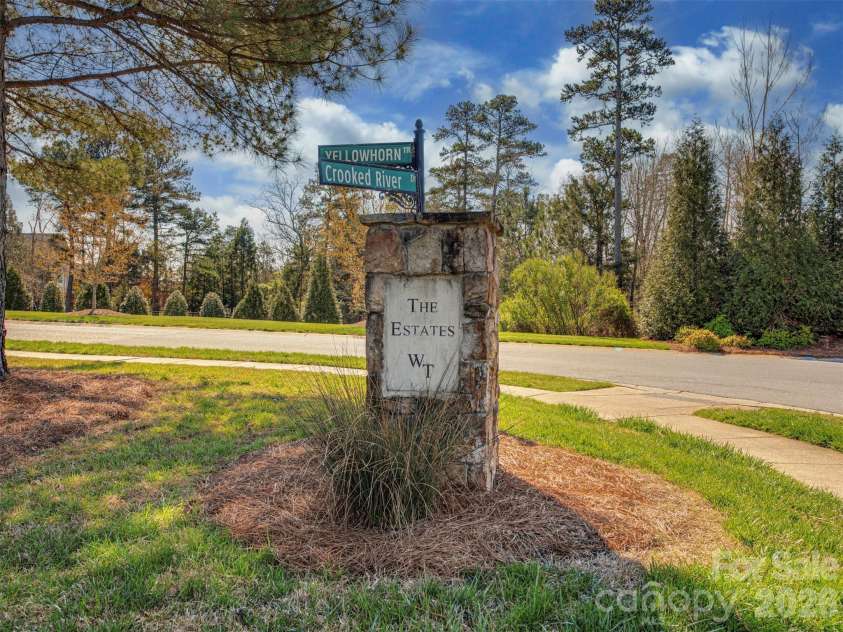 7209 Yellowhorn Trail, Waxhaw, NC 28173.  MLS# CAR4393930, YatesRealty ID 31253. 