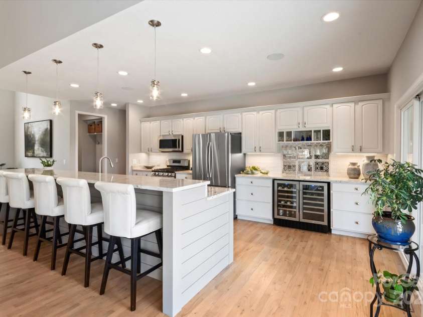 225 Calm Creek Road, Fletcher, NC 28732.  MLS# CAR4275540, YatesRealty ID 31254. High end kitchen perfect for entertaining.