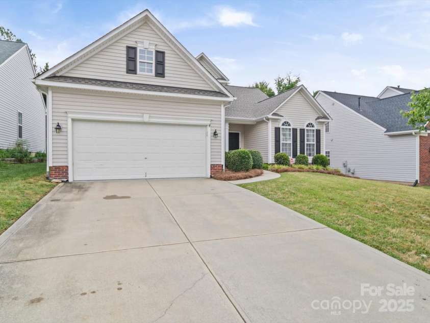 2008 Rosewater Lane, Indian Trail, NC 28079.  MLS# CAR4286551, YatesRealty ID 31255. Garage