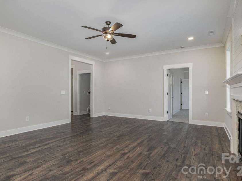 48 Tanseyleaf Drive, Smithfield, NC 27577.  MLS# CAR4394646, YatesRealty ID 31256. Living room