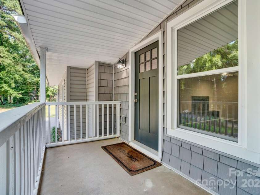 103 Forest Hills Drive, Gaffney, SC 29340.  MLS# CAR4280381, YatesRealty ID 31257. 