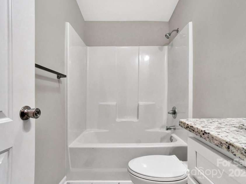 103 Forest Hills Drive, Gaffney, SC 29340.  MLS# CAR4280381, YatesRealty ID 31257. 